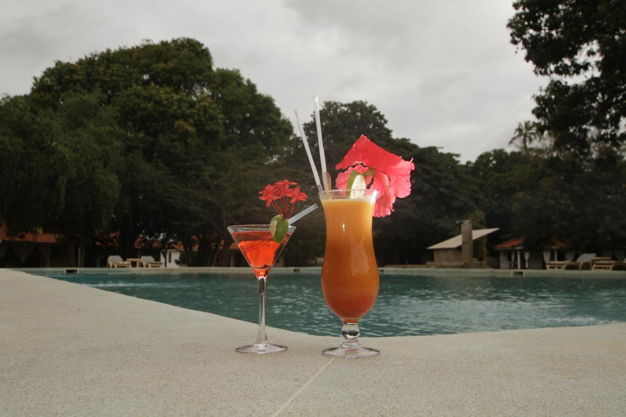 Mwembe Resort Malindi Esterno foto